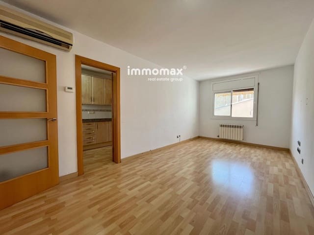 3 slaapkamer Flat te koop in Vilanova i la Geltrú - € 239.000 (Ref: 9973670)