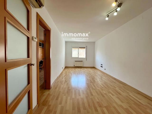 3 slaapkamer Flat te koop in Vilanova i la Geltrú - € 239.000 (Ref: 9973670)