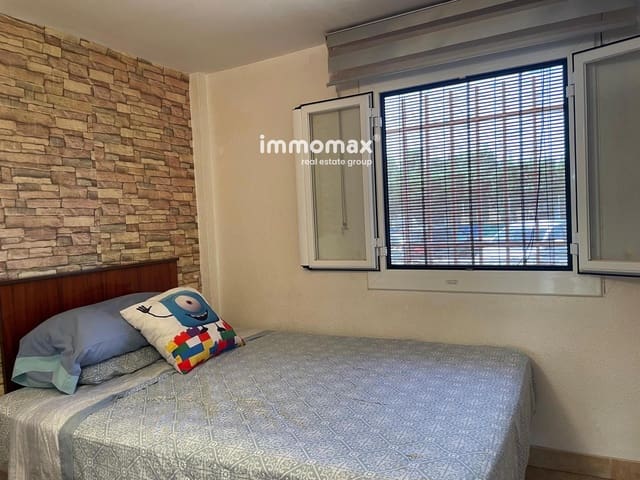 6 slaapkamer Villa te koop in Tortosa - € 126.000 (Ref: 9973826)