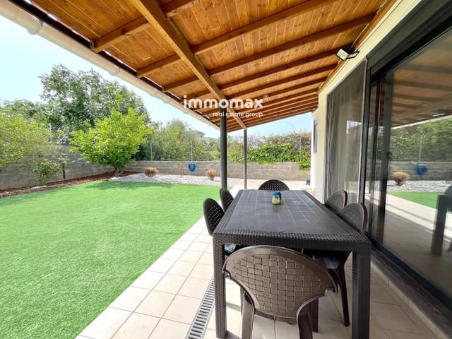 3 soveværelse Villa til salg i Vilanova i la Geltrú med garage - € 399.000 (Ref: 9987159)