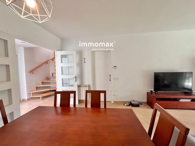 3 soveværelse Villa til salg i Vilanova i la Geltrú med garage - € 399.000 (Ref: 9987159)