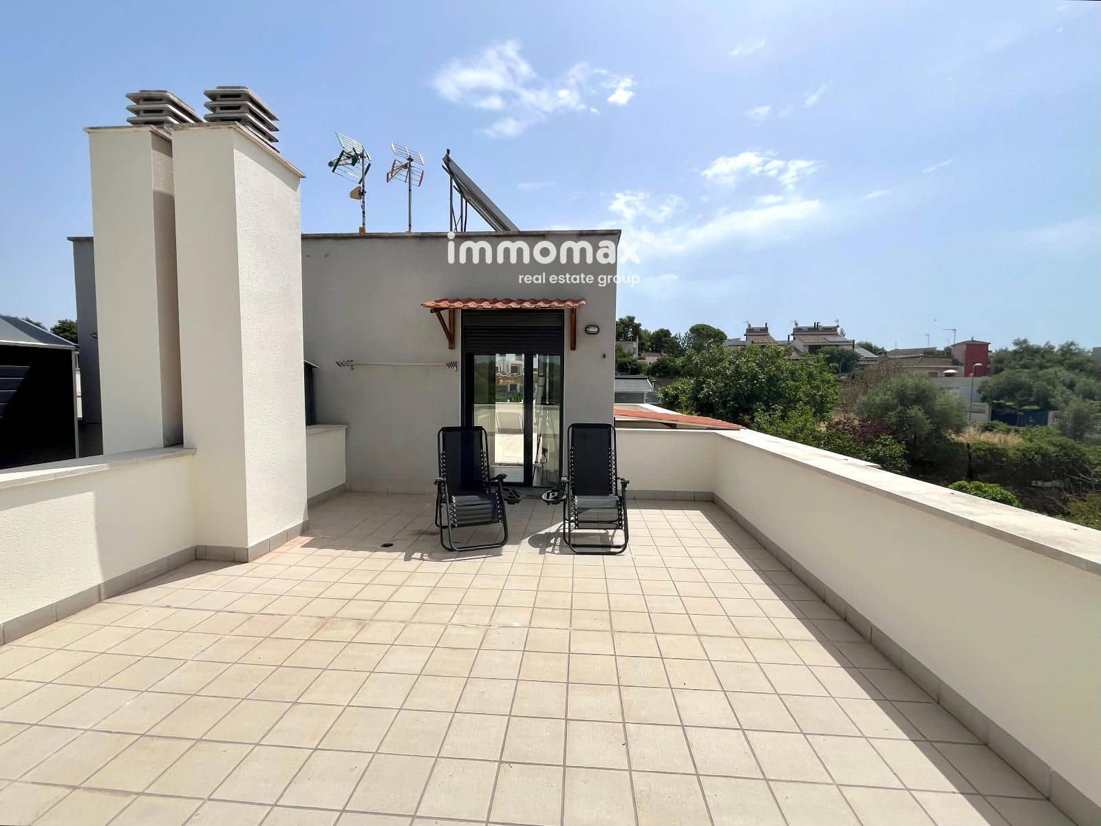 3 sovrum Villa till salu i Barcelona stad med garage - 399 000 € (Ref: 9987159)