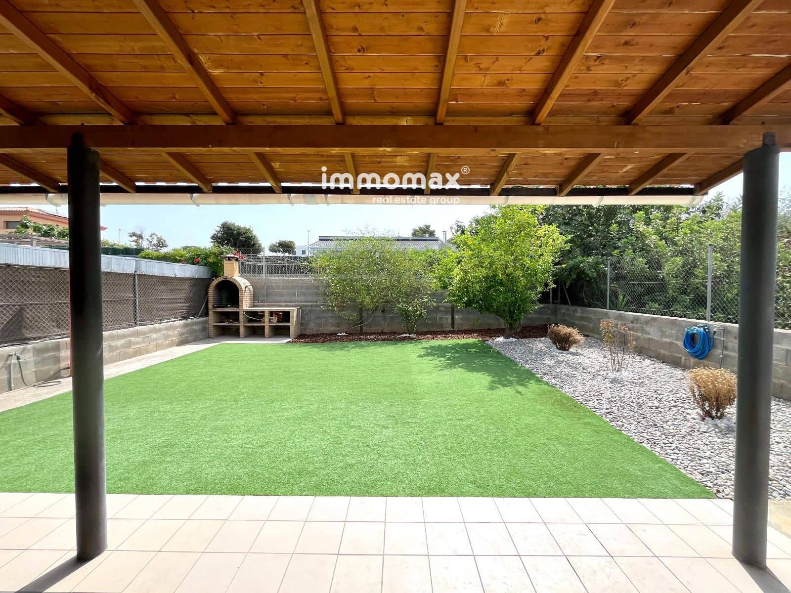 3 sovrum Villa till salu i Barcelona stad med garage - 399 000 € (Ref: 9987159)