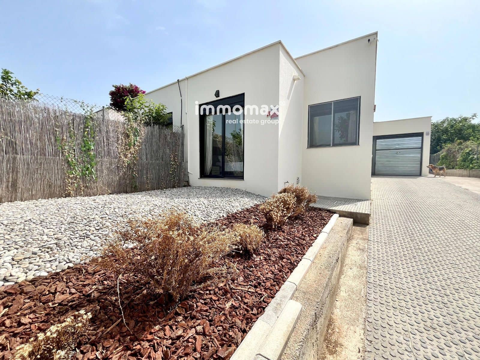 3 sovrum Villa till salu i Barcelona stad med garage - 399 000 € (Ref: 9987159)