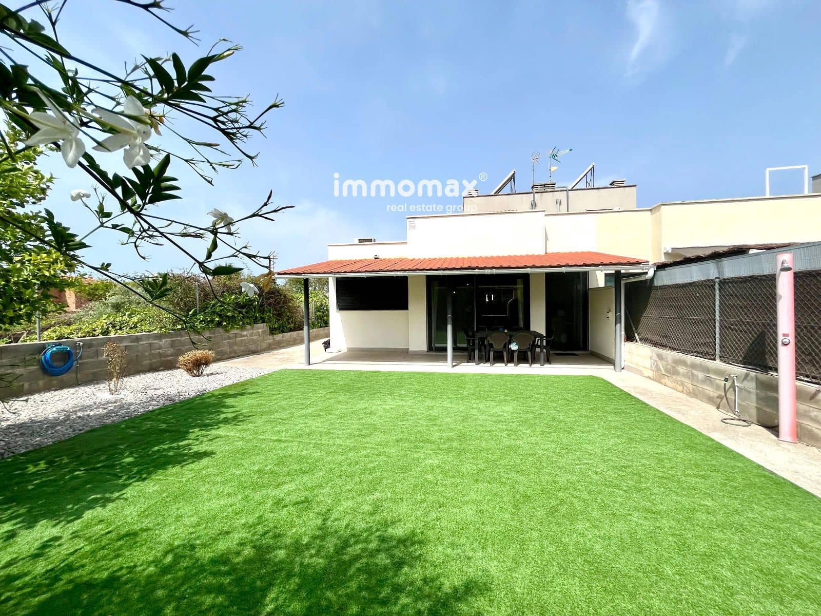3 sovrum Villa till salu i Barcelona stad med garage - 399 000 € (Ref: 9987159)