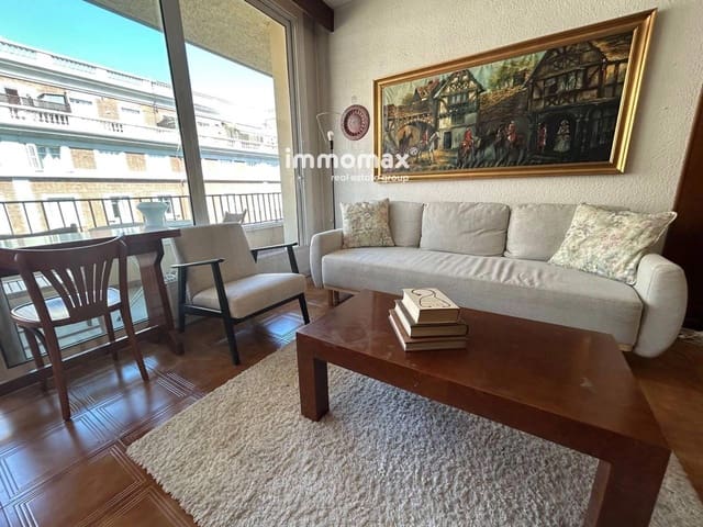 4 makuuhuone Asunto vuokrattavana paikassa Barcelona kaupunki - 1 900 € (Ref: 9995241)