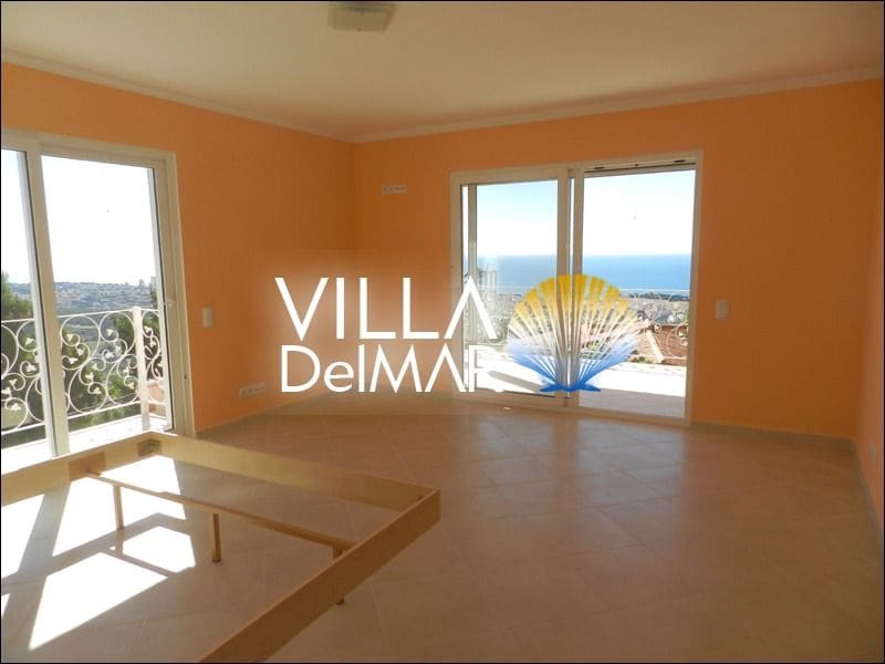Chalet de 3 habitaciones en Calpe / Calp en venta con piscina garaje - 780.000 € (Ref: 5680867)