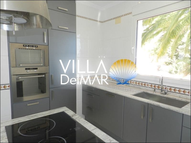 Chalet de 3 habitaciones en Calpe / Calp en venta con piscina garaje - 780.000 € (Ref: 5680867)