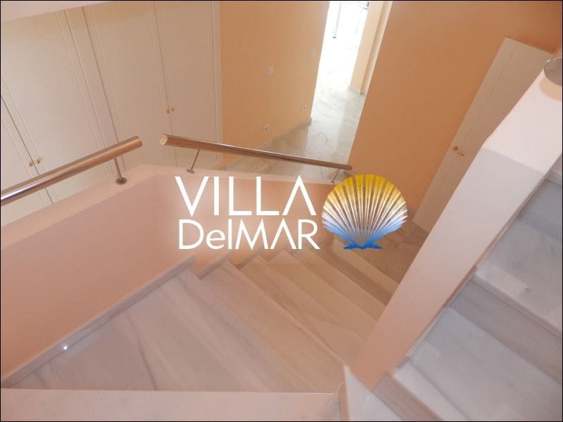 Chalet de 3 habitaciones en Calpe / Calp en venta con piscina garaje - 780.000 € (Ref: 5680867)