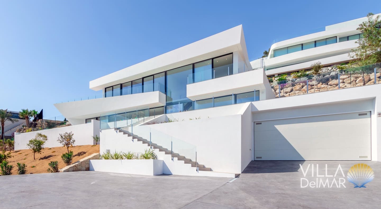 4 slaapkamer Villa te koop in Benissa met zwembad garage - € 2.900.000 (Ref: 7304845)