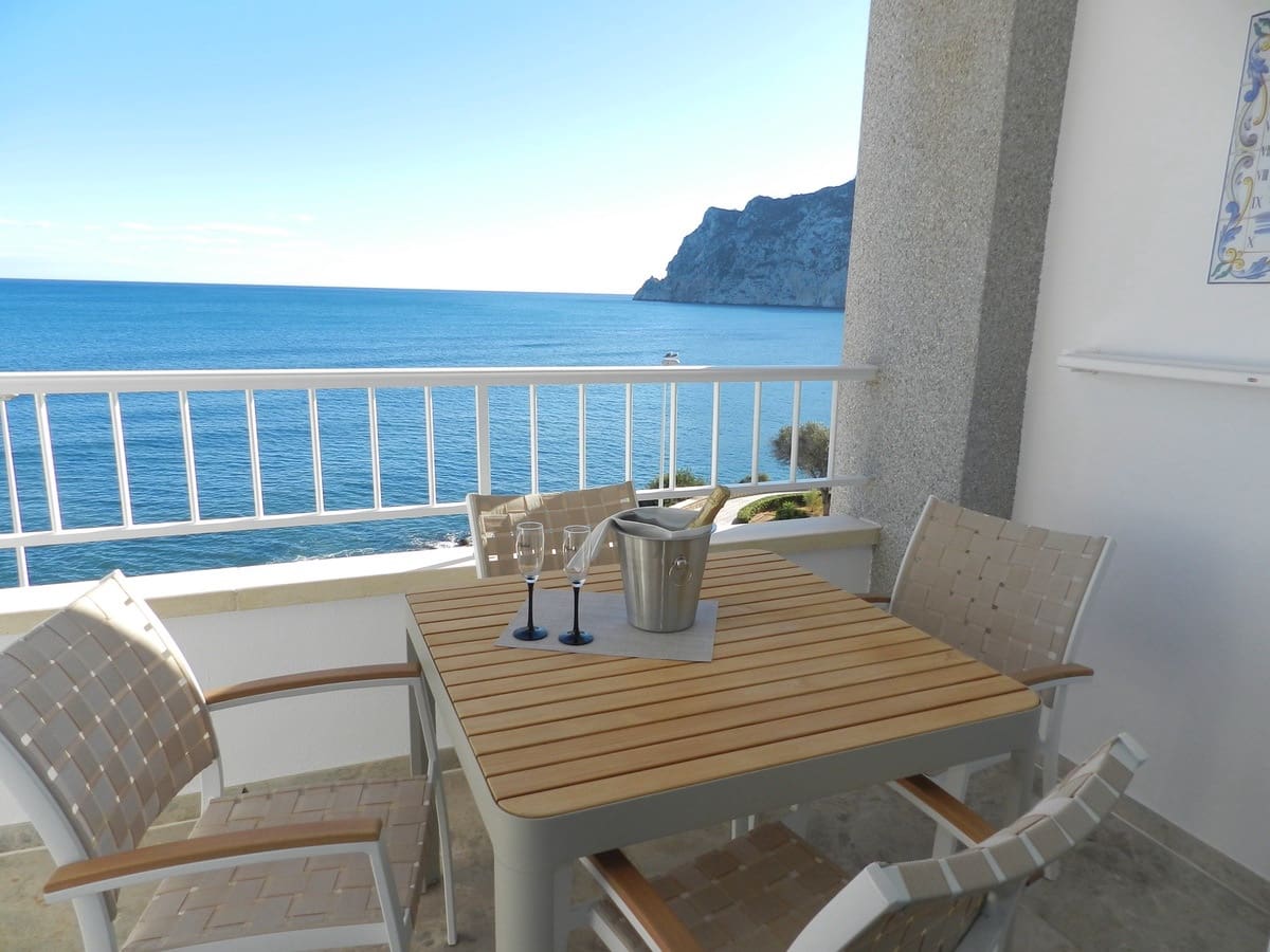 2 bedroom Beach Apartment for holiday rental in Calpe / Calp with pool garage - € 764 (Ref: 7409457)
