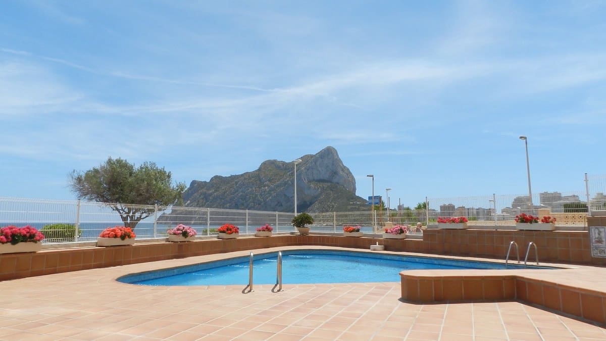2 bedroom Beach Apartment for holiday rental in Calpe / Calp with pool garage - € 764 (Ref: 7409457)