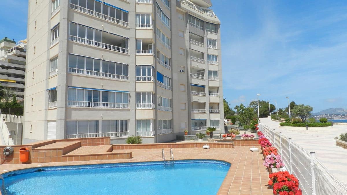 2 bedroom Beach Apartment for holiday rental in Calpe / Calp with pool garage - € 764 (Ref: 7409457)