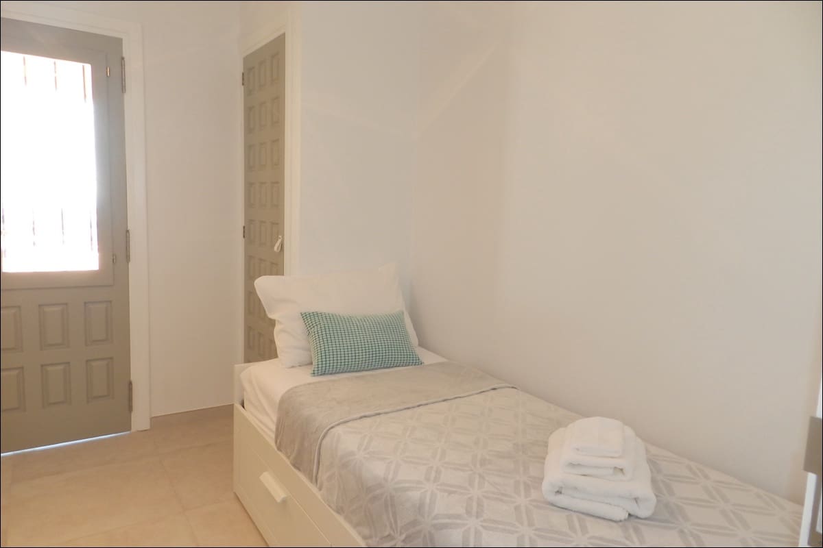 3 sovrum Villa för semesterbostäder i Calpe / Calp med pool - 945 € (Ref: 7459236)