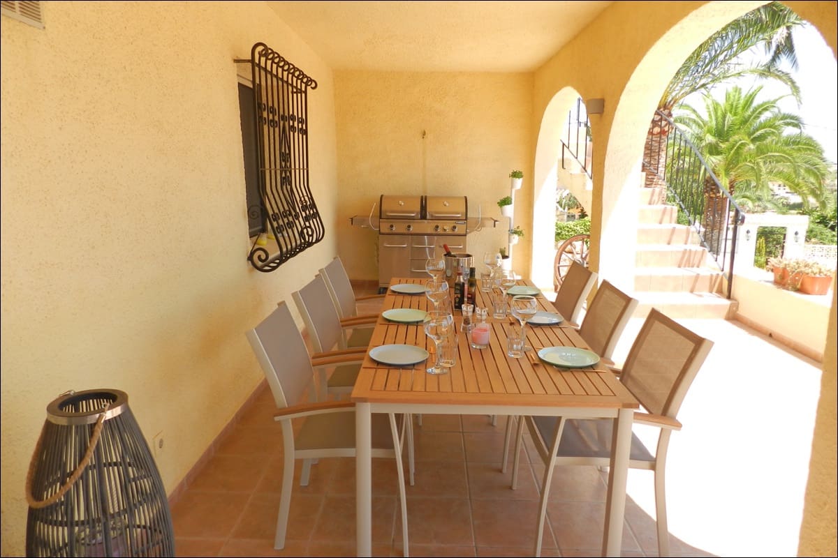 3 sovrum Villa för semesterbostäder i Calpe / Calp med pool - 945 € (Ref: 7459236)