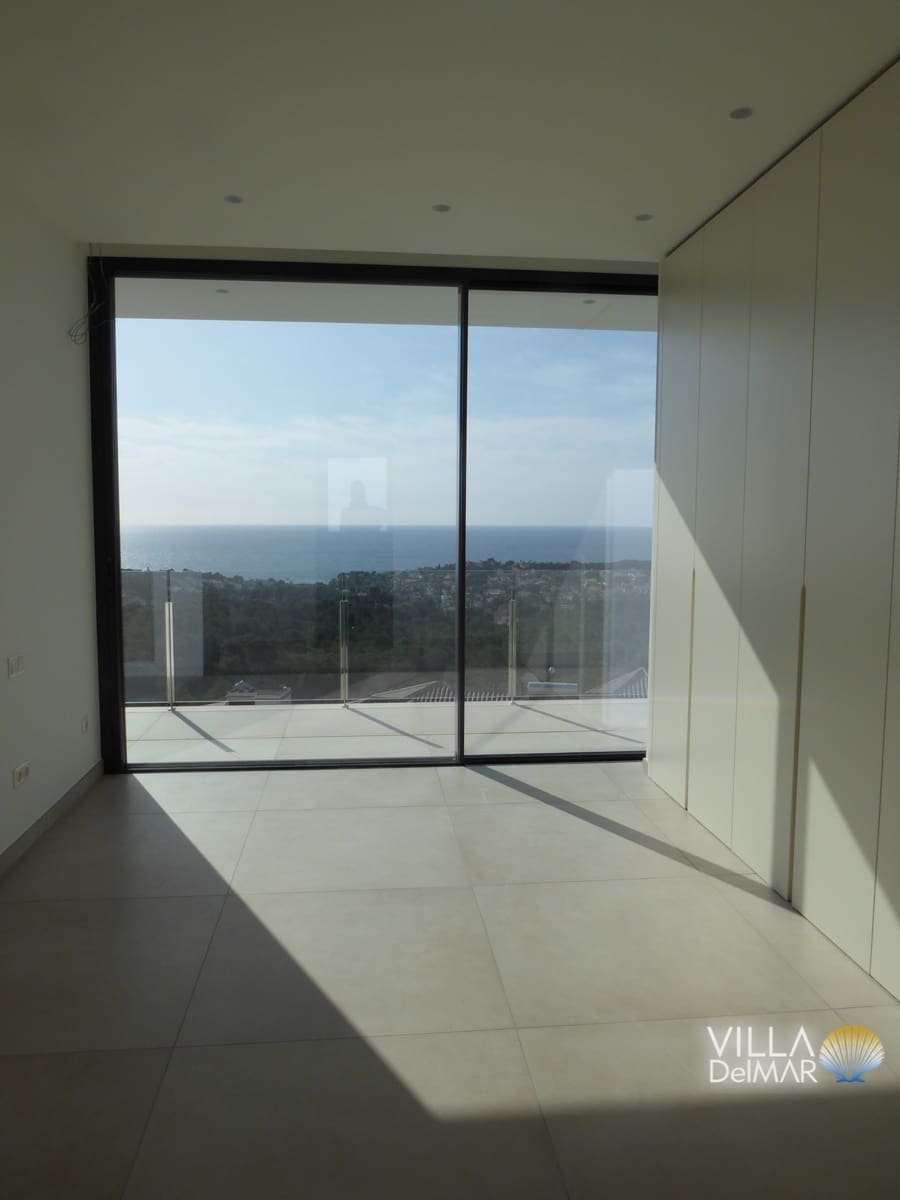 4 bedroom Villa for sale in Benissa with pool garage - € 2,900,000 (Ref: 7676847)