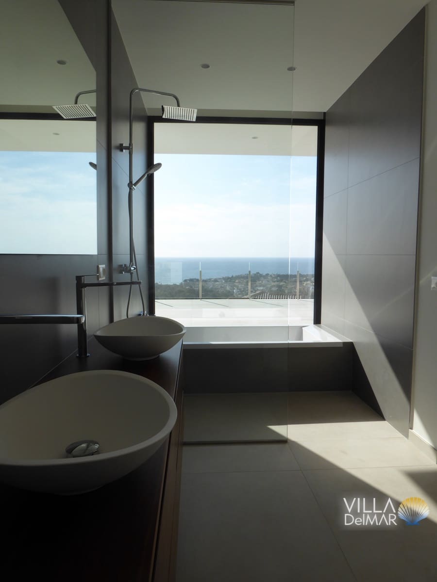 4 bedroom Villa for sale in Benissa with pool garage - € 2,900,000 (Ref: 7676847)