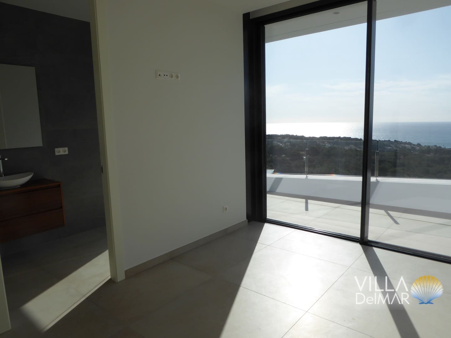 4 bedroom Villa for sale in Benissa with pool garage - € 2,900,000 (Ref: 7676847)