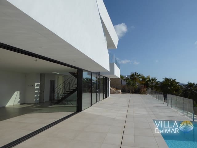 4 bedroom Villa for sale in Benissa with pool garage - € 2,900,000 (Ref: 7676847)