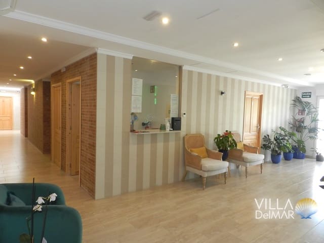 Hotel de 18 habitaciones en Calpe / Calp en venta - 1.700.000 € (Ref: 7713808)