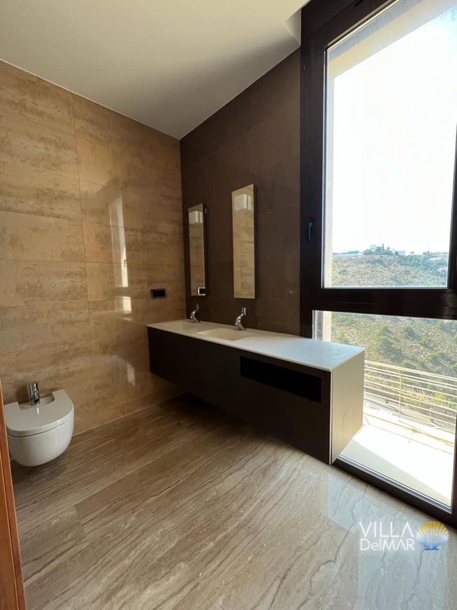 4 slaapkamer Villa te koop in Benidorm met zwembad garage - € 2.650.000 (Ref: 7897303)