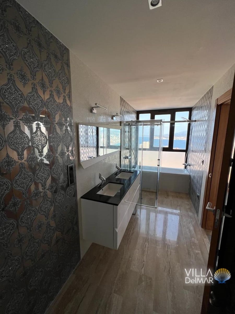 4 slaapkamer Villa te koop in Benidorm met zwembad garage - € 2.650.000 (Ref: 7897303)