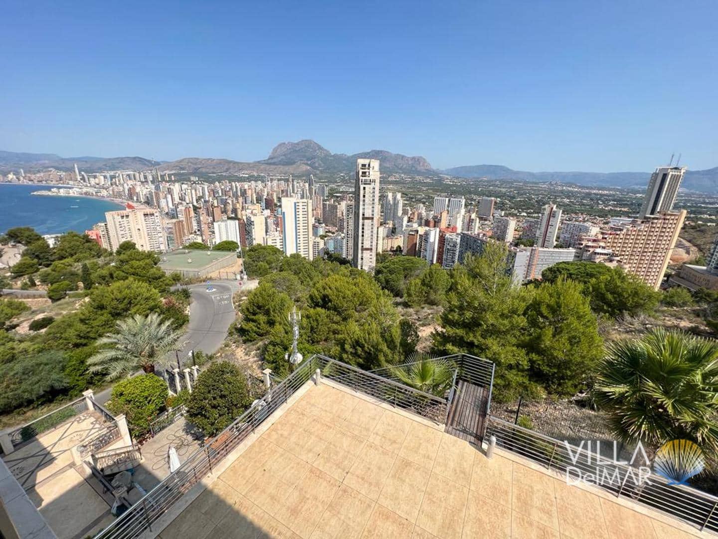 4 slaapkamer Villa te koop in Benidorm met zwembad garage - € 2.650.000 (Ref: 7897303)