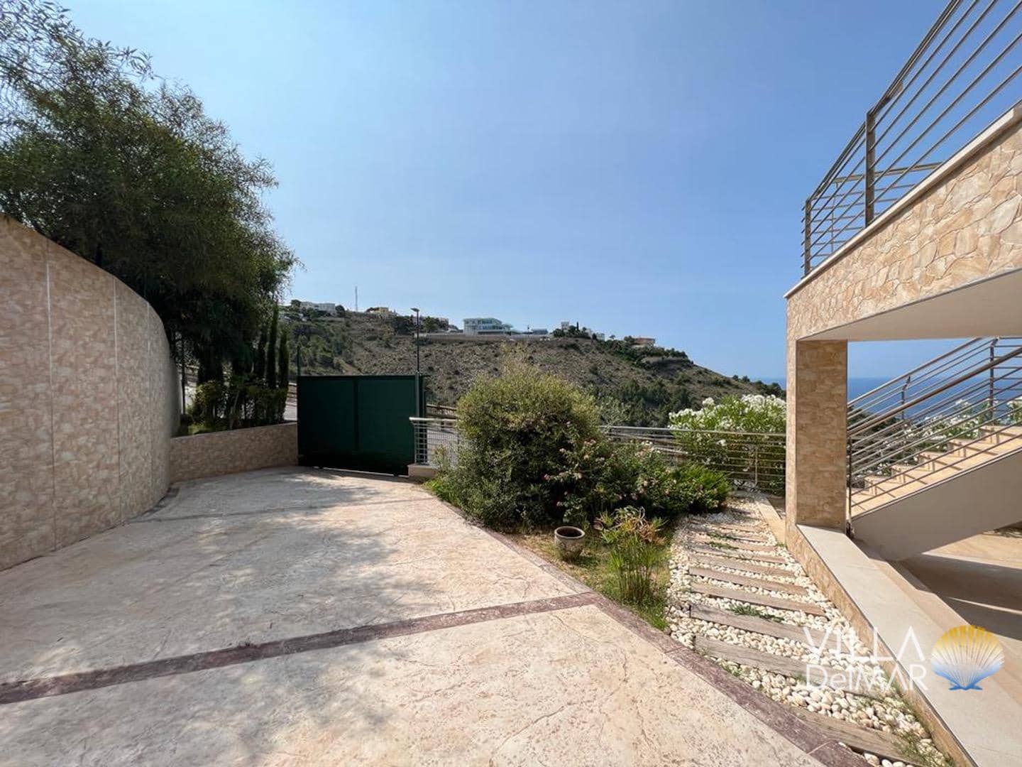 4 slaapkamer Villa te koop in Benidorm met zwembad garage - € 2.650.000 (Ref: 7897303)