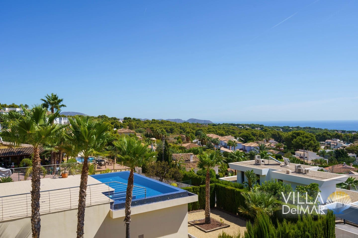 4 soveværelse Villa til salg i Calpe / Calp med swimmingpool garage - € 1.299.000 (Ref: 7921521)