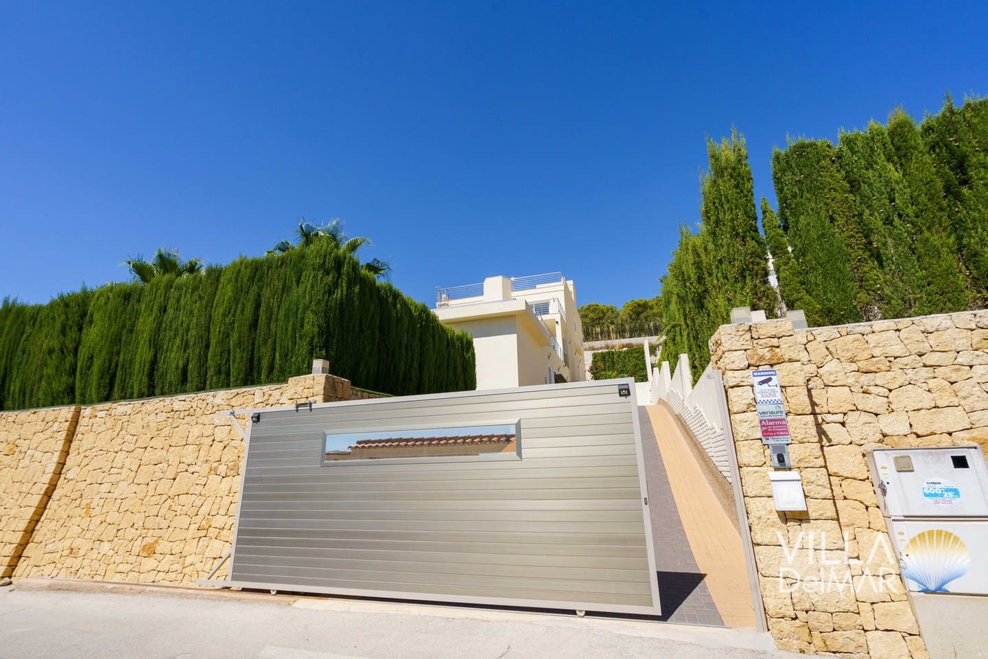 4 soveværelse Villa til salg i Calpe / Calp med swimmingpool garage - € 1.299.000 (Ref: 7921521)