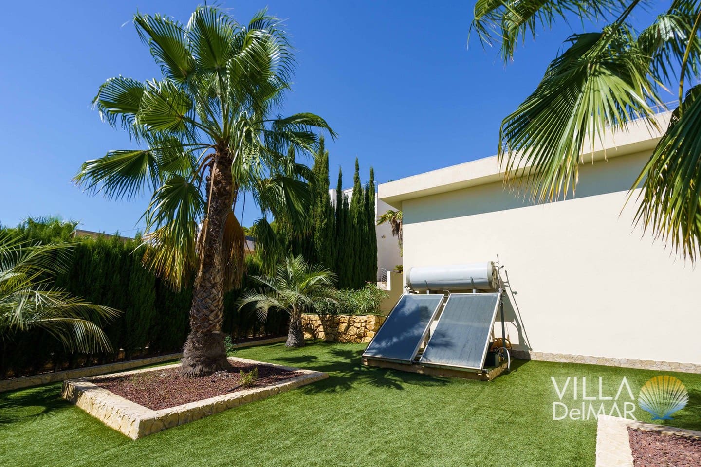 4 soveværelse Villa til salg i Calpe / Calp med swimmingpool garage - € 1.299.000 (Ref: 7921521)