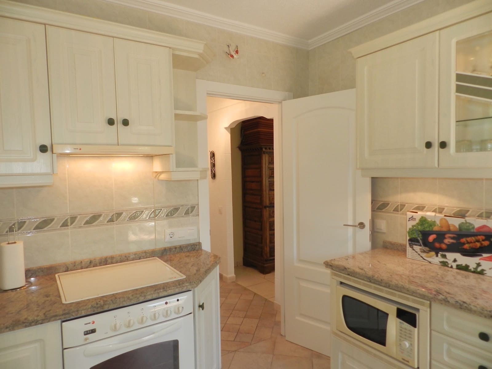 4 Zimmer Ferienvilla in Calpe / Calp mit Pool Garage - 1.188 € (Ref: 7981654)