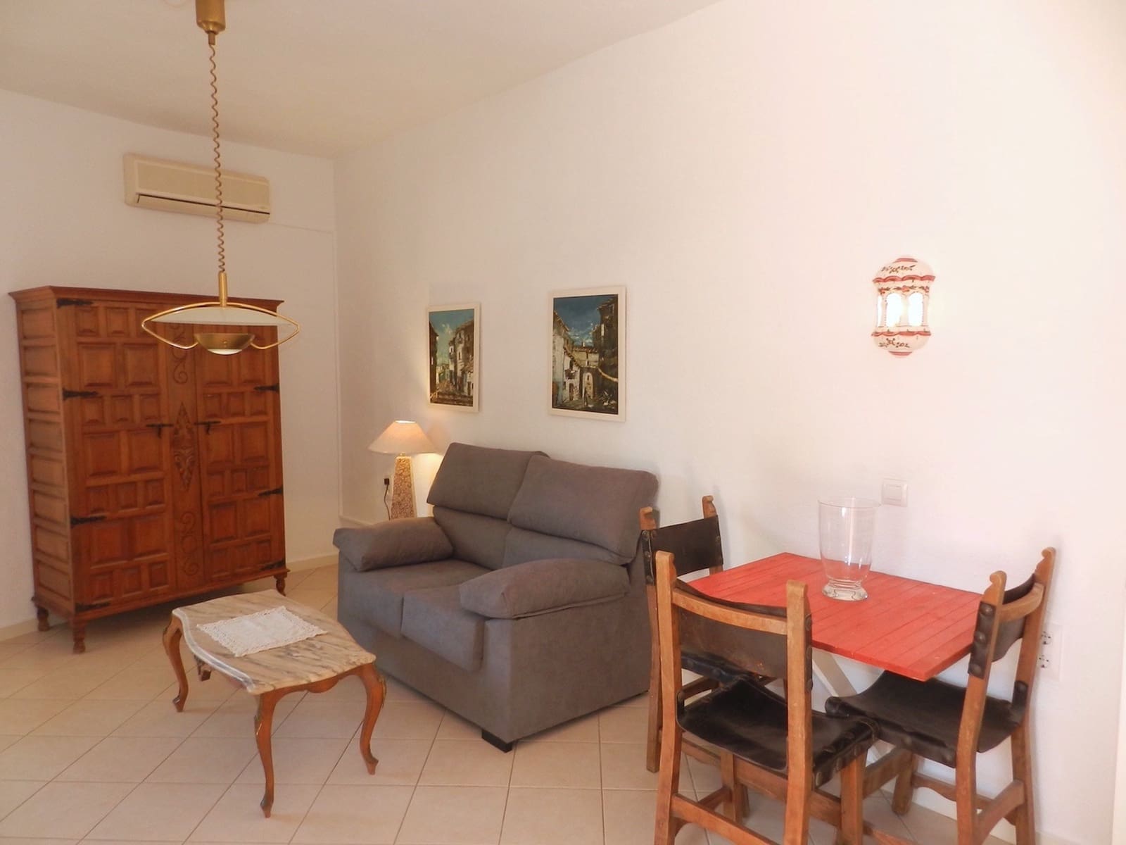 4 Zimmer Ferienvilla in Calpe / Calp mit Pool Garage - 1.188 € (Ref: 7981654)