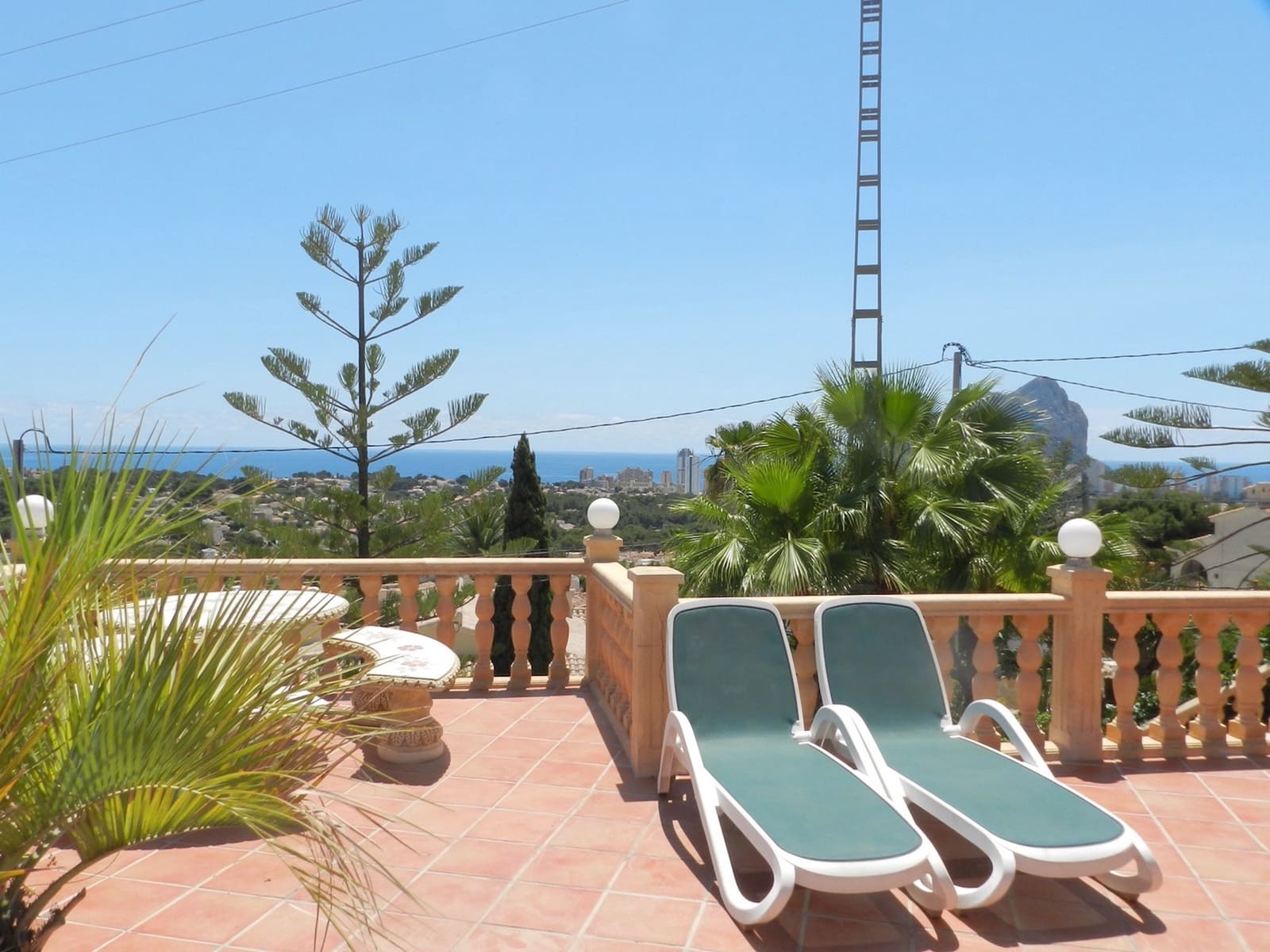 4 Zimmer Ferienvilla in Calpe / Calp mit Pool Garage - 1.188 € (Ref: 7981654)