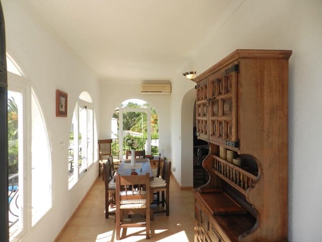 54 bedroom Villa for holiday rental in Cometa - Carrió, Calpe / Calp with pool garage - € 1,008 (Ref: 7981872)