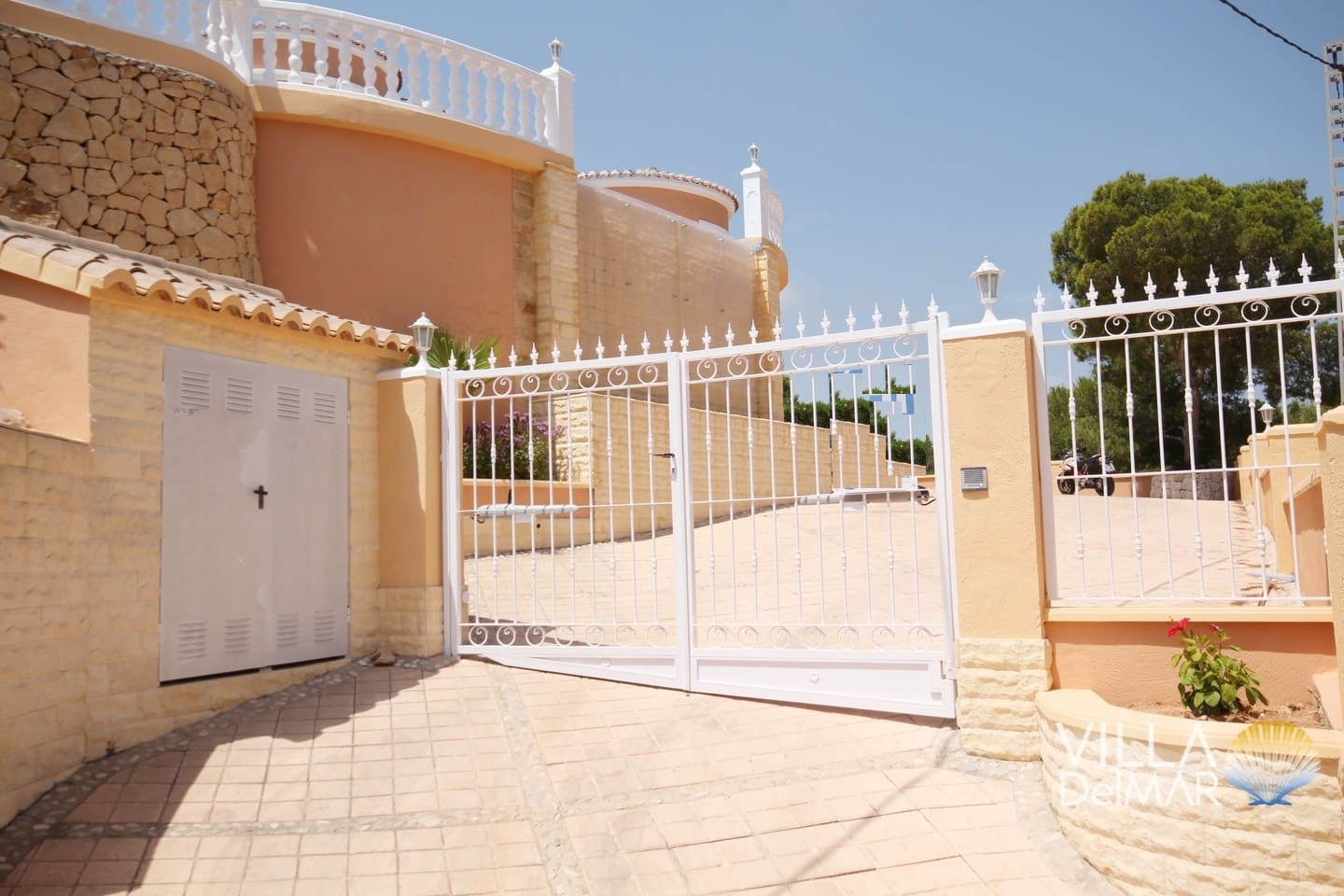 3 bedroom Villa for sale in Javea / Xabia with pool - € 595,000 (Ref: 7988007)
