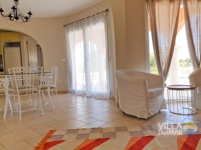 Chalet de 3 habitaciones en Javea / Xàbia en venta con piscina - 595.000 € (Ref: 7988007)