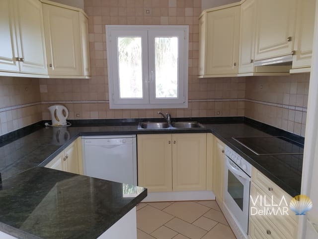 Chalet de 3 habitaciones en Javea / Xàbia en venta con piscina - 595.000 € (Ref: 7988007)