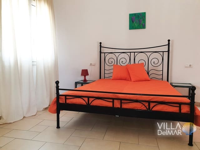 Chalet de 3 habitaciones en Javea / Xàbia en venta con piscina - 595.000 € (Ref: 7988007)