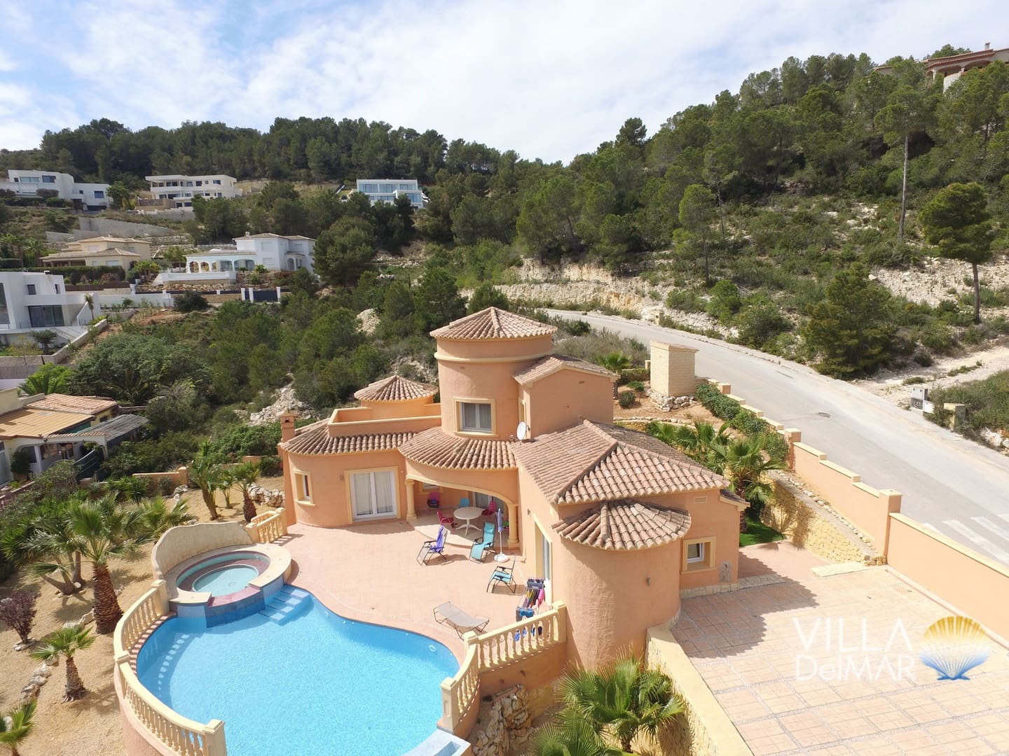 Chalet de 3 habitaciones en Javea / Xàbia en venta con piscina - 750.000 € (Ref: 7988008)