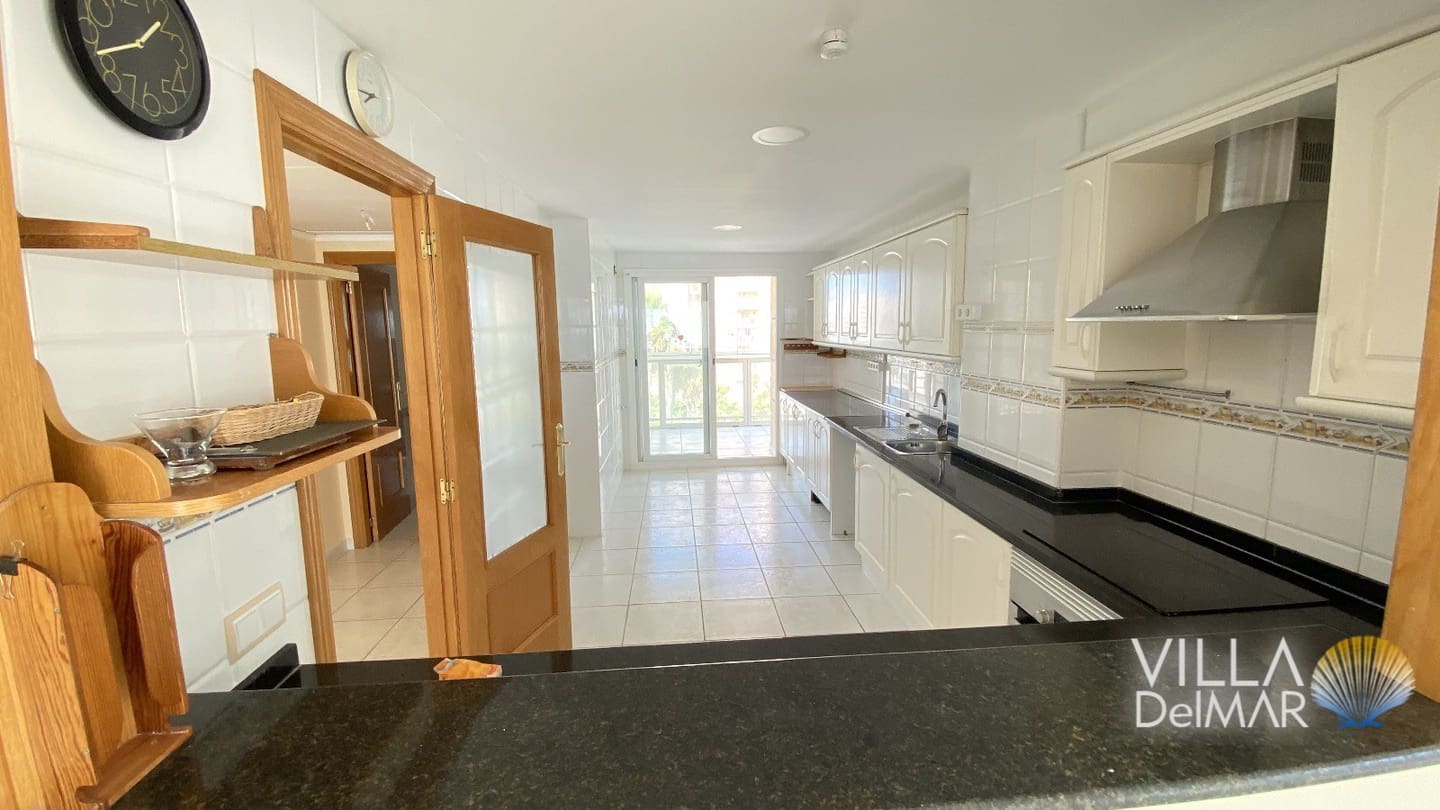 2 Zimmer Apartment zu verkaufen in Calpe / Calp mit Pool Garage - 749.000 € (Ref: 8082863)