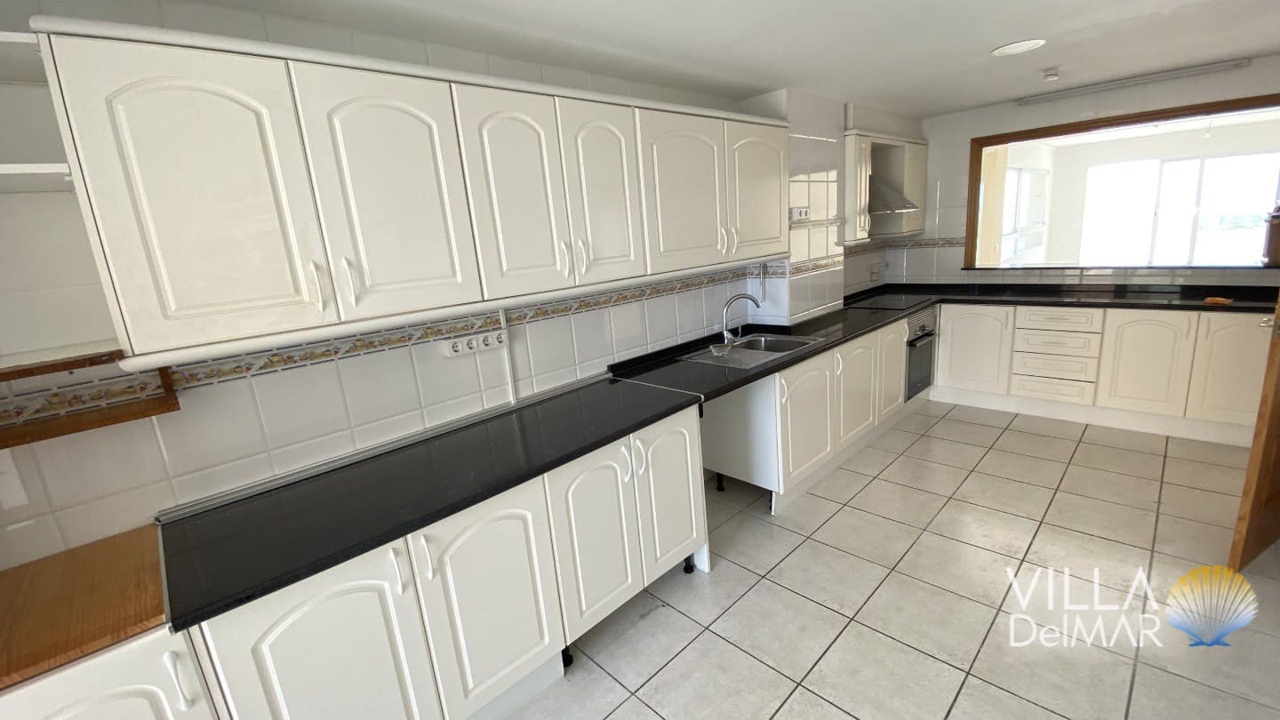 2 Zimmer Apartment zu verkaufen in Calpe / Calp mit Pool Garage - 749.000 € (Ref: 8082863)