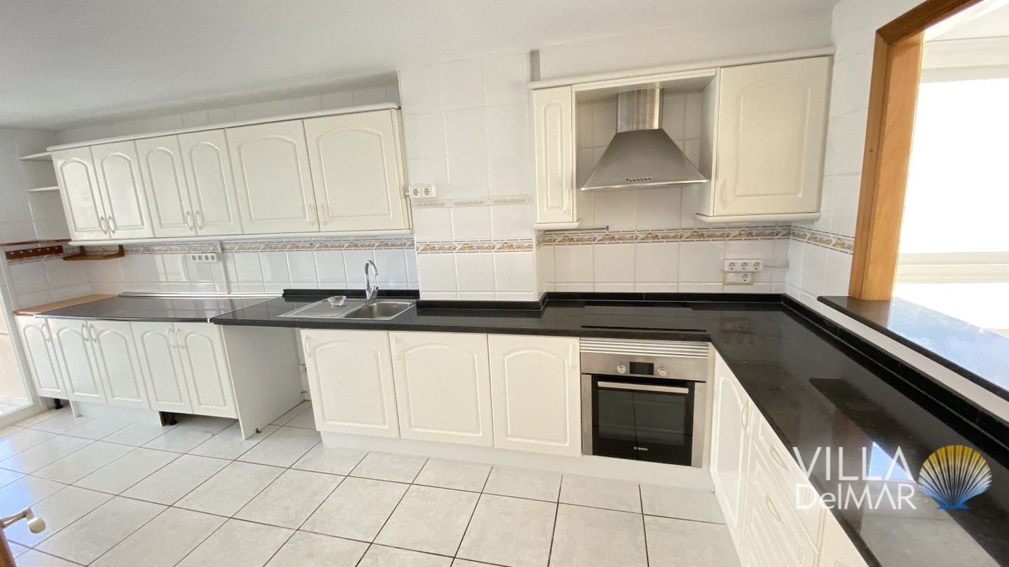 2 Zimmer Apartment zu verkaufen in Calpe / Calp mit Pool Garage - 749.000 € (Ref: 8082863)