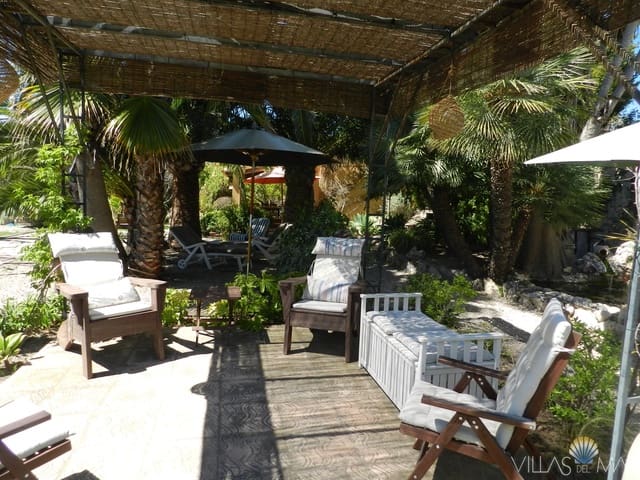 8 soveværelse Finca/Landehus til salg i Teulada-Moraira med swimmingpool garage - € 1.600.000 (Ref: 8190787)