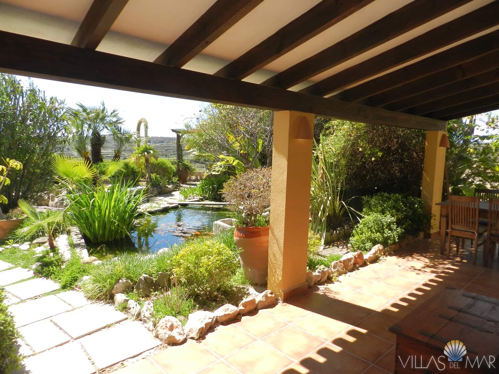 8 soveværelse Finca/Landehus til salg i Teulada-Moraira med swimmingpool garage - € 1.600.000 (Ref: 8190787)