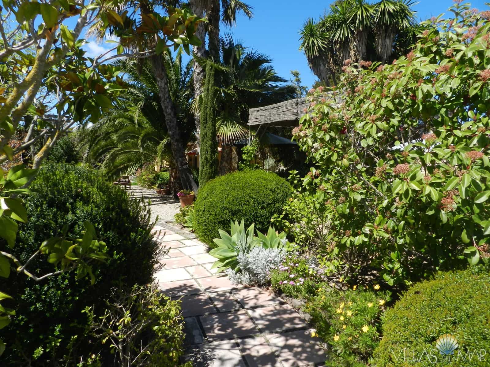 8 soveværelse Finca/Landehus til salg i Teulada-Moraira med swimmingpool garage - € 1.600.000 (Ref: 8190787)