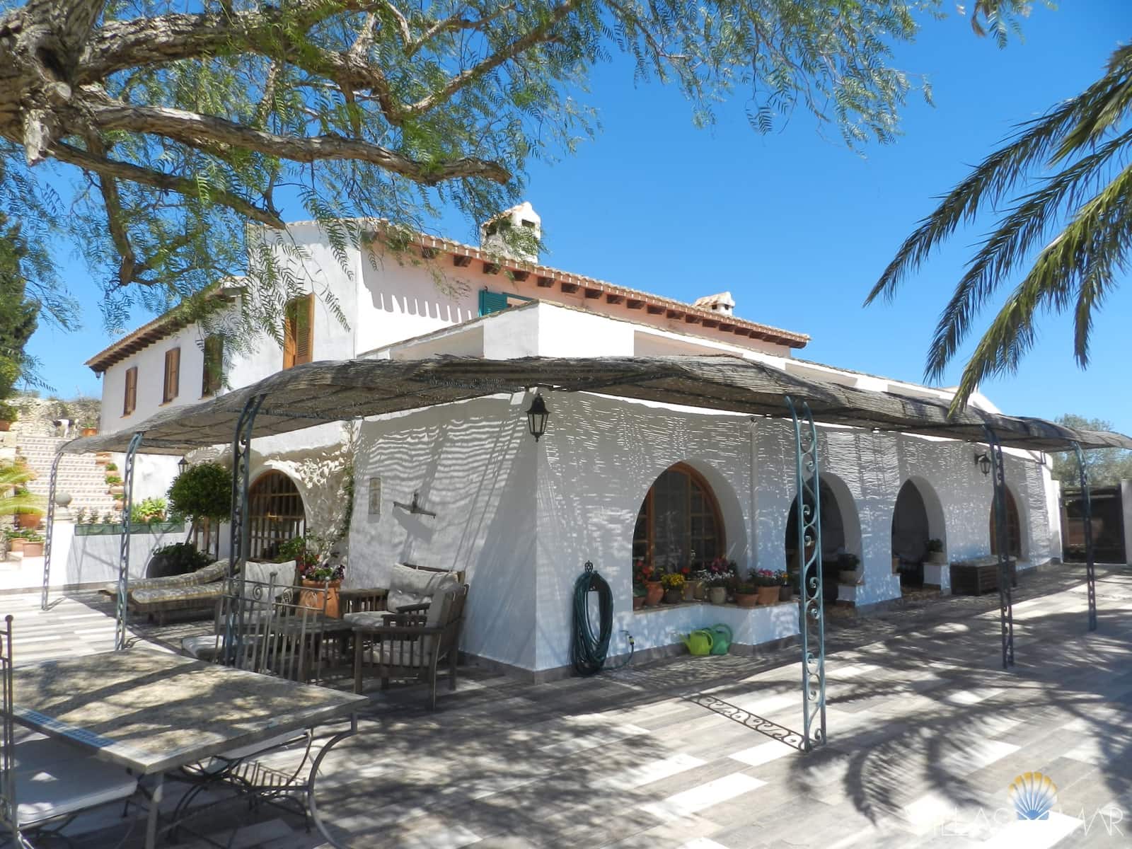 8 soveværelse Finca/Landehus til salg i Teulada-Moraira med swimmingpool garage - € 1.600.000 (Ref: 8190787)