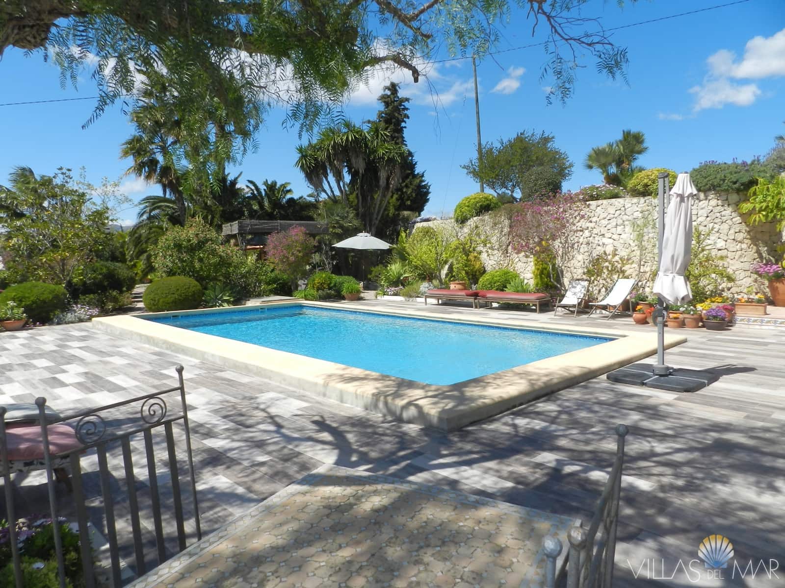 8 soveværelse Finca/Landehus til salg i Teulada-Moraira med swimmingpool garage - € 1.600.000 (Ref: 8190787)