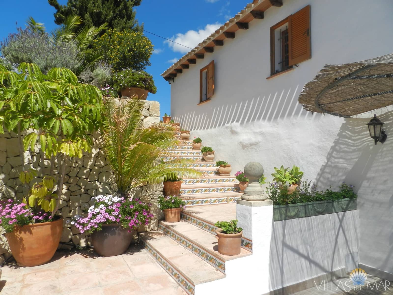 8 soveværelse Finca/Landehus til salg i Teulada-Moraira med swimmingpool garage - € 1.600.000 (Ref: 8190787)