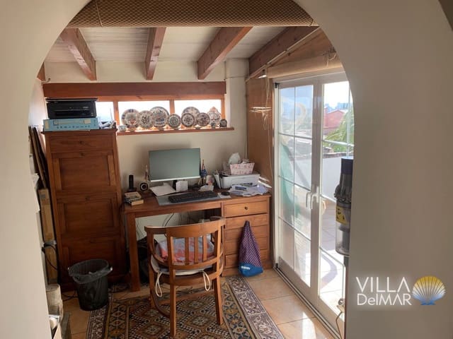 6 bedroom Villa for sale in Calpe / Calp with pool - € 665,000 (Ref: 8763519)